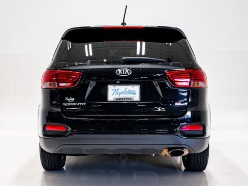 Used 2019 Kia Sorento L FWD image 31