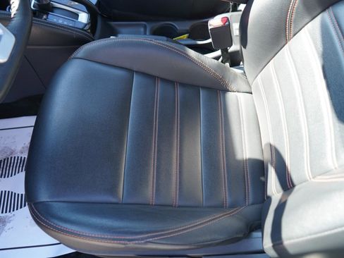 Used 2020 Nissan Kicks SR w/ SR Premium Package image 19