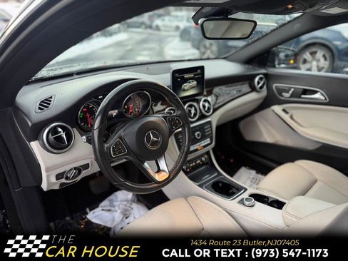 Used 2018 Mercedes-Benz CLA 250 image 12