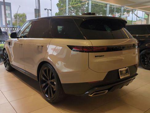 New 2026 Land Rover Range Rover Sport SE AWD/4WD image 3