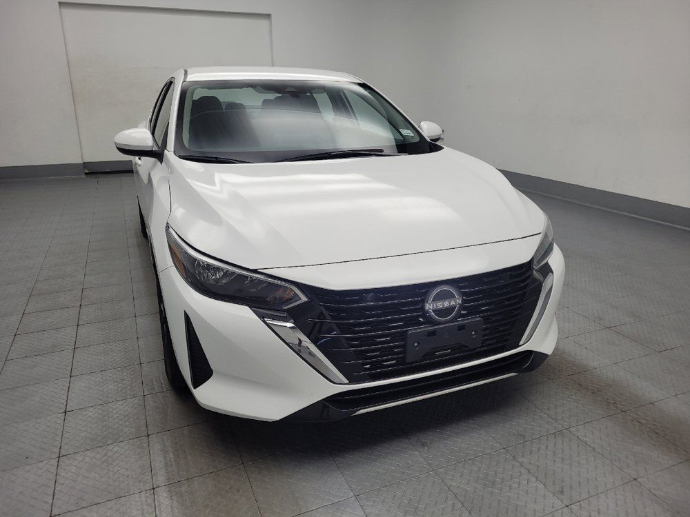 Used 2025 Nissan Sentra SV FWD image 14