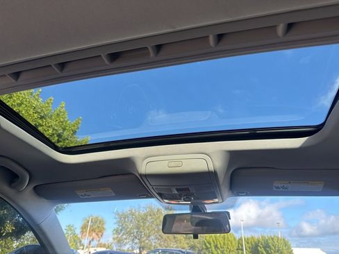 Used 2017 Volkswagen Jetta SEL image 11