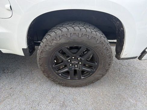 Used 2023 Chevrolet Silverado 1500 RST image 5