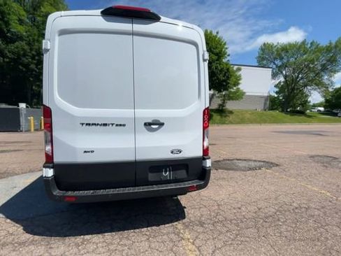 New 2026 Ford Transit 250 148 Medium Roof Extended AWD image 7