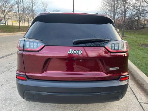 Used 2019 Jeep Cherokee Latitude w/ Popular Appearance Group image 5