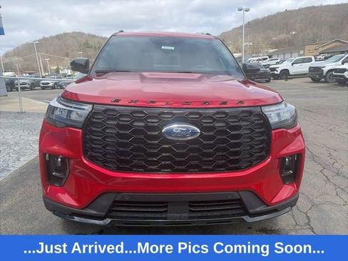 New 2026 Ford Explorer ST-Line image 2