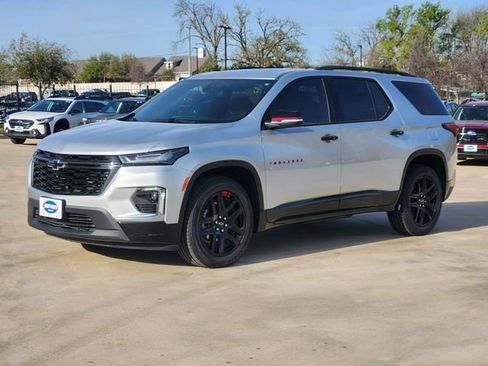 Used 2022 Chevrolet Traverse Premier w/ Redline Edition image 3