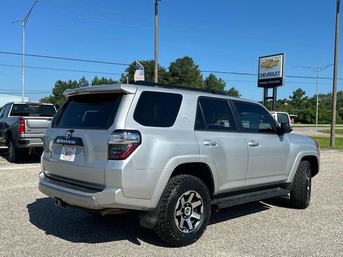 Used 2022 Toyota 4Runner TRD Off-Road Premium image 7