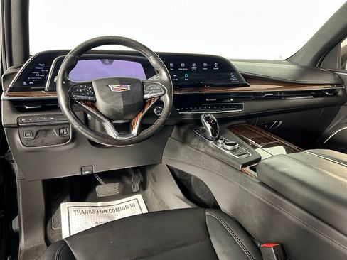 Used 2021 Cadillac Escalade Luxury AWD/4WD image 21
