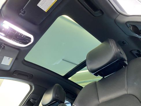 Used 2020 Porsche Macan image 14