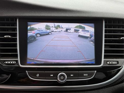 Used 2018 Buick Encore Preferred FWD image 19