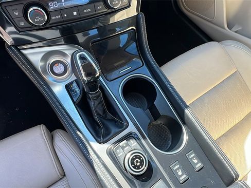 Used 2016 Nissan Maxima 3.5 SV w/ Interior Lighting Package image 26