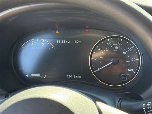 Used 2024 Nissan Kicks SV image 31