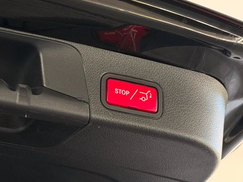 Used 2020 Mercedes-Benz GLB 250 image 21