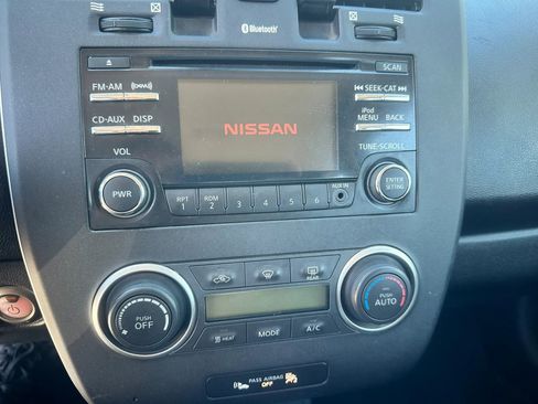 Used 2015 Nissan Leaf S w/ Charge Package image 19