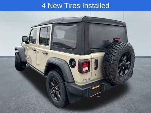 Used 2022 Jeep Wrangler Unlimited Sport AWD/4WD image 2