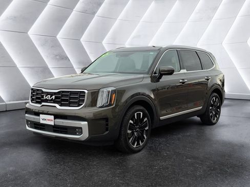 Used 2024 Kia Telluride SX image 3