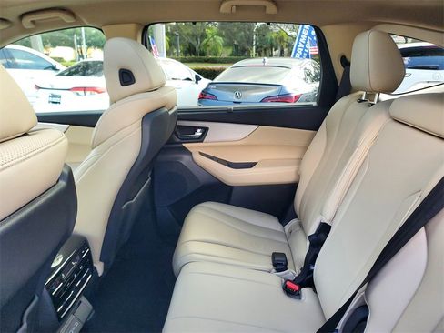 Used 2024 Acura MDX FWD w/ Technology Package image 12