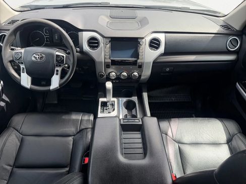 Used 2020 Toyota Tundra SR5 w/ SR5 Upgrade Package AWD/4WD image 12