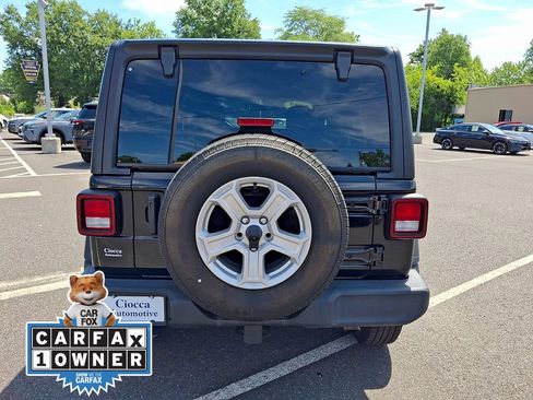 Used 2022 Jeep Wrangler Unlimited Sport AWD/4WD image 5