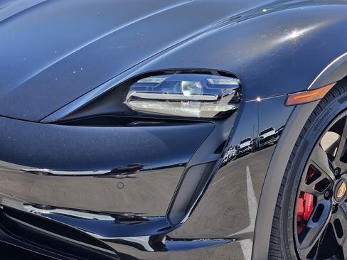 Used 2024 Porsche Taycan 4S AWD/4WD image 12