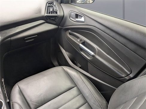 Used 2015 Ford Escape Titanium image 16