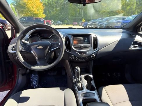 Used 2016 Chevrolet Cruze LT w/ Convenience Package FWD image 19