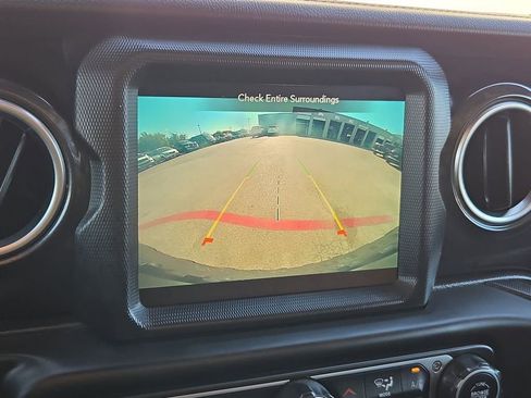 Certified 2023 Jeep Wrangler Unlimited Rubicon 392 w/ Trailer Tow Package image 34