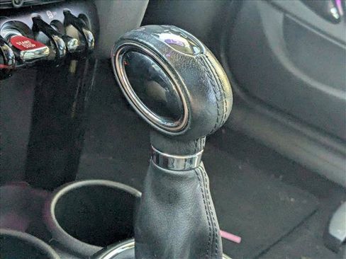 Used 2015 MINI Cooper S image 8