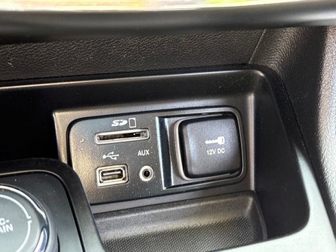 Used 2017 Jeep Cherokee 75th Anniversary AWD/4WD image 18