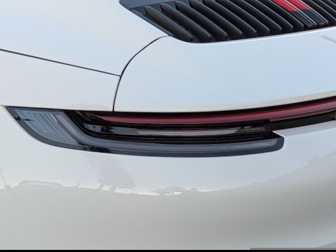Certified 2021 Porsche 911 Carrera image 12