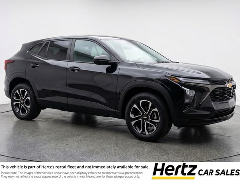 Used 2025 Chevrolet TrailBlazer LT image 1