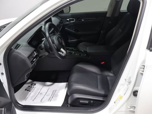 Used 2024 Honda Civic Touring image 11
