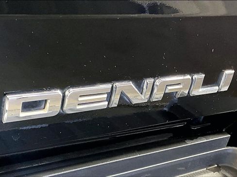 Used 2019 GMC Sierra 3500 Denali w/ Duramax Plus Package image 10