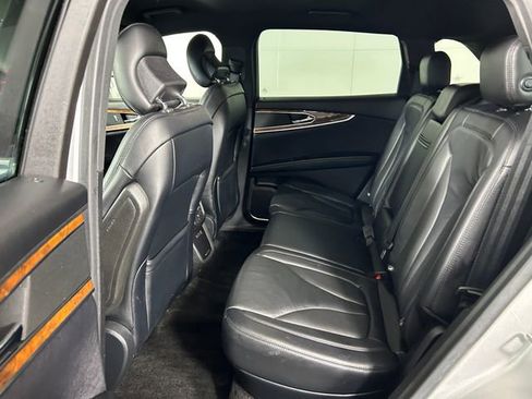 Used 2017 Lincoln MKX Select w/ Select Plus Package image 26