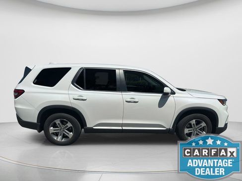 Used 2024 Honda Pilot EX-L image 4
