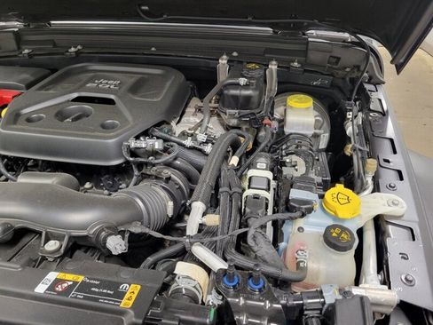 Used 2022 Jeep Wrangler Unlimited Sahara w/ Cold Weather Group AWD/4WD image 72