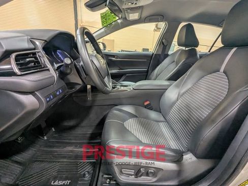 Used 2022 Toyota Camry SE image 22