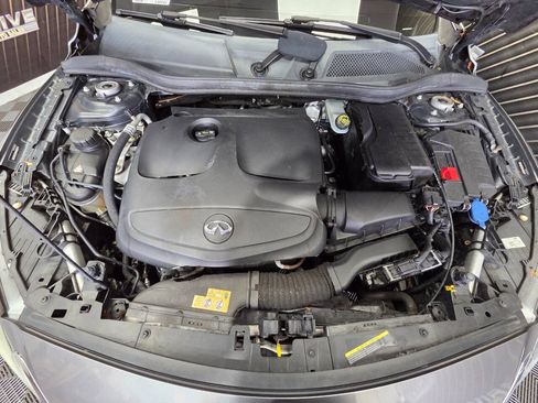 Used 2017 INFINITI QX30 Premium w/ Navigation Package AWD/4WD image 28
