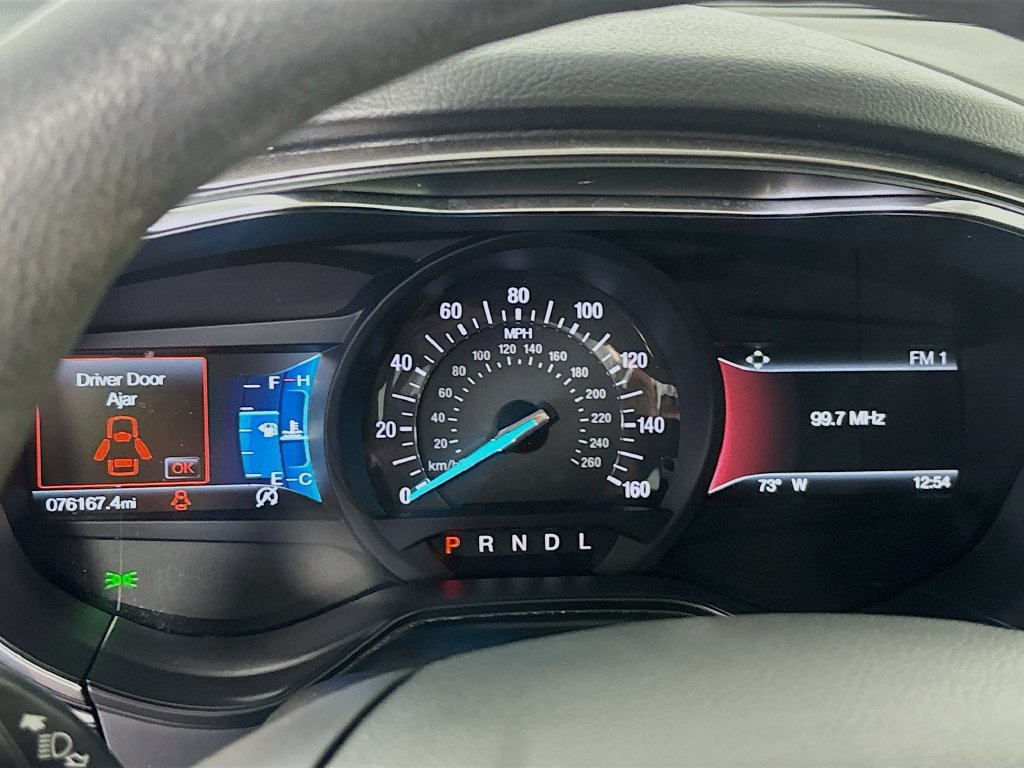 Used 2020 Ford Fusion SE FWD image 13
