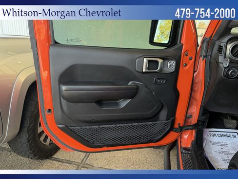 Used 2018 Jeep Wrangler Unlimited Rubicon w/ Steel Bumper Group image 13