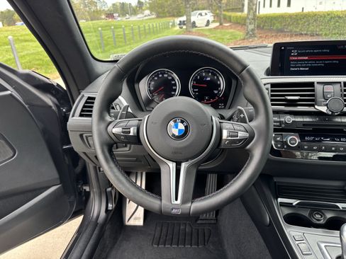 Used 2018 BMW M2 image 18