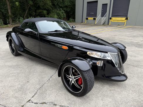 Used 1999 Plymouth Prowler RWD image 16