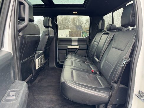 Used 2015 Ford F150 Lariat w/ Equipment Group 502A Luxury AWD/4WD image 16