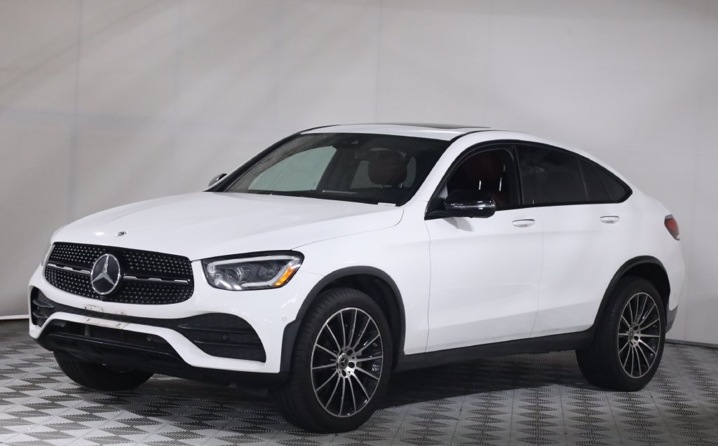 Used 2021 Mercedes-Benz GLC 300 4MATIC Coupe image 3