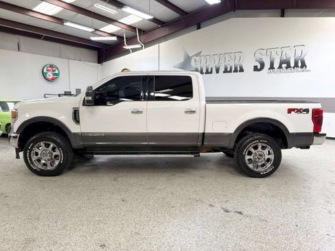 Used 2020 Ford F250 Lariat w/ Lariat Ultimate Package AWD/4WD image 3