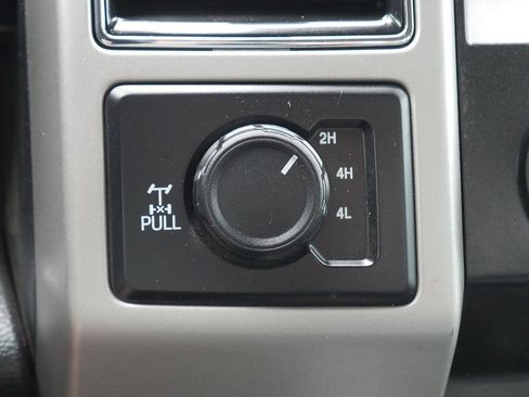 Used 2021 Ford F250 Lariat w/ Lariat Ultimate Package AWD/4WD image 37
