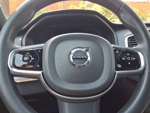 Certified 2024 Volvo XC90 B6 Ultimate w/ Protection Package Premier AWD/4WD image 32