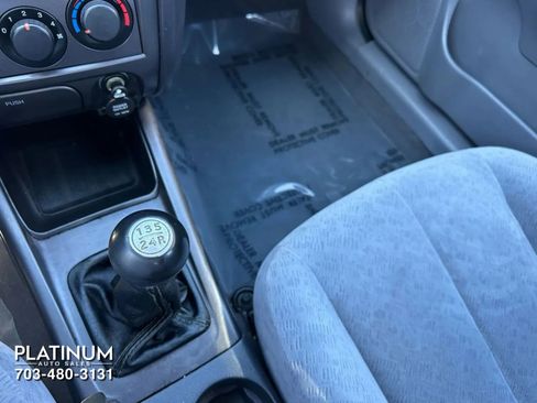 Used 2006 Hyundai Elantra GLS image 12