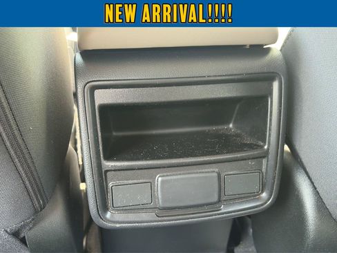 Used 2024 Subaru Forester AWD/4WD image 30